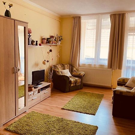 Victoria Apartman Eger Buitenkant foto