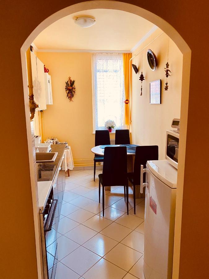 Victoria Apartman Eger Buitenkant foto